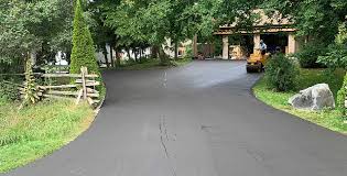 Best Asphalt Driveway Installation  in Montverde, FL